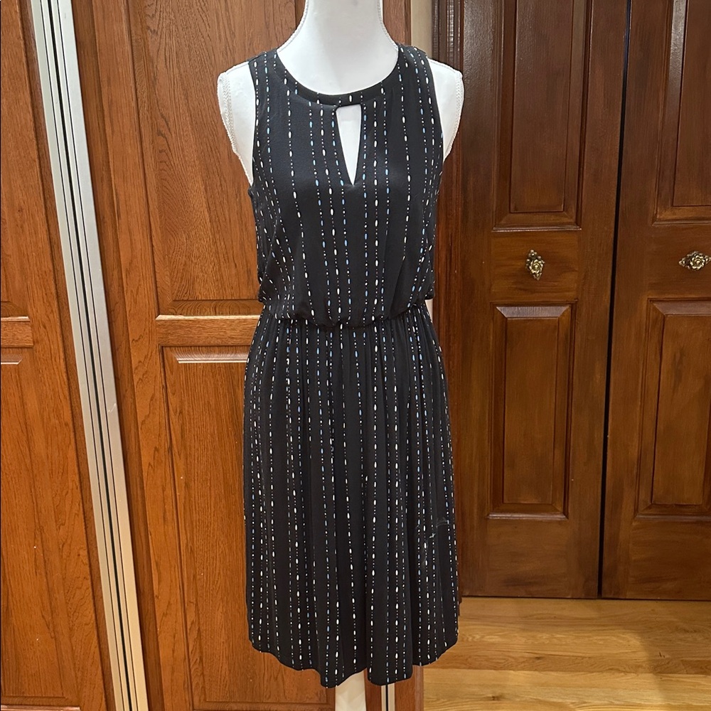 LOFT Black and‎ White Key Hole Neck Sheath Midi Dress
